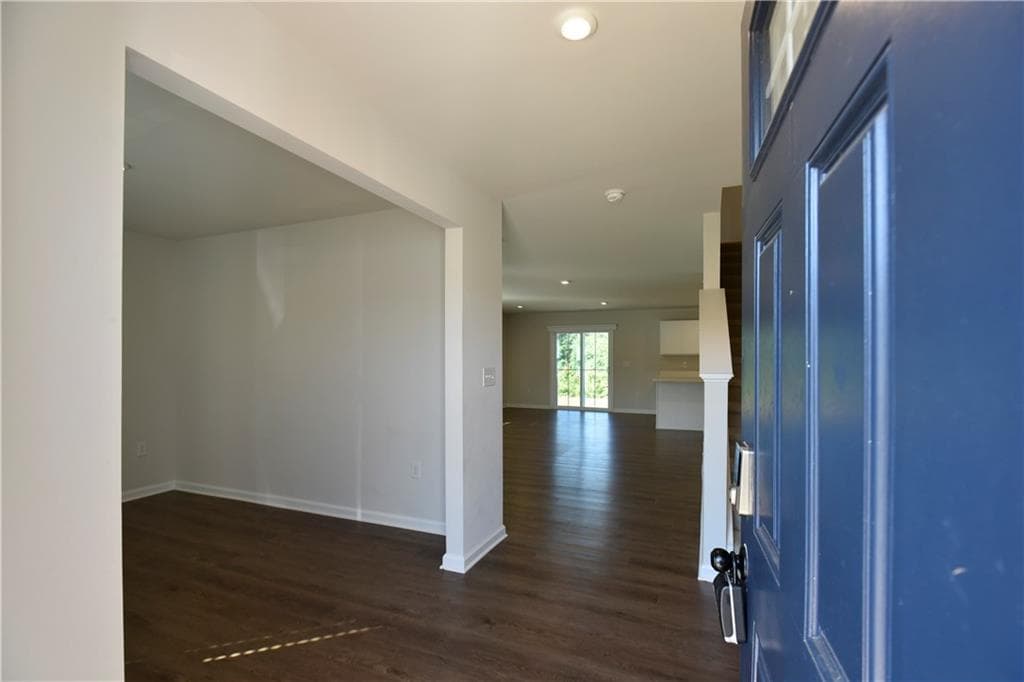 6 bedroom, 3 bathroom, 2,540 sq ft single family residence for rent at 8421 Limerick Lane, Winston, GA 30187 for $2,600 a month — photo 4