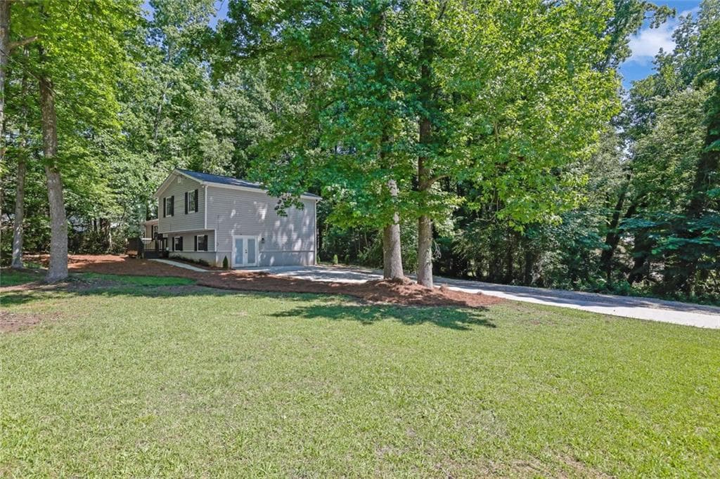 4 bedroom, 3 bathroom, 1,944 sq ft single family residence under contract at 1909 Suwanee Valley Road, Lawrenceville, GA 30043 — photo 9