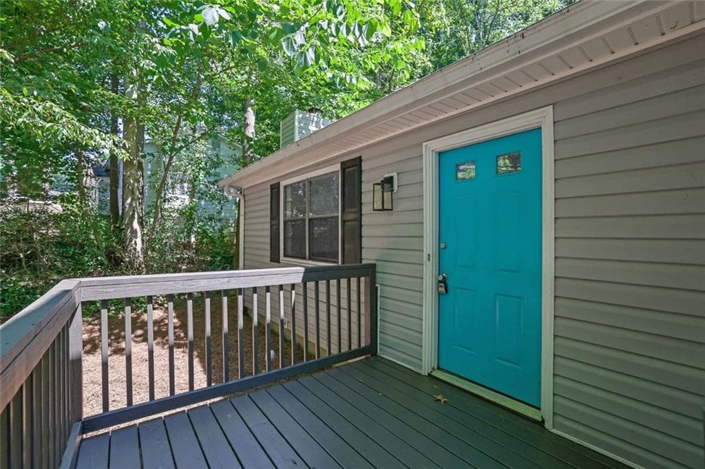 4 bedroom, 3 bathroom, 1,944 sq ft single family residence under contract at 1909 Suwanee Valley Road, Lawrenceville, GA 30043 — photo 10