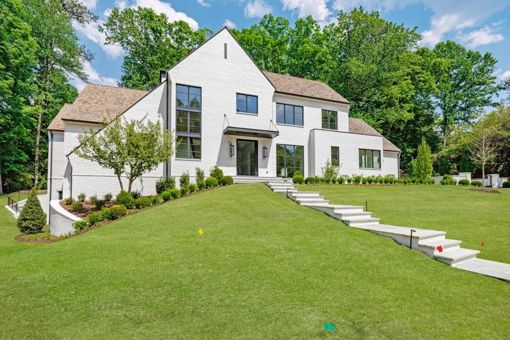 6 bedroom, 9 bathroom, 9,668 sq ft single family residence for sale at 2983 Habersham Court, Atlanta, GA 30305 — photo 7