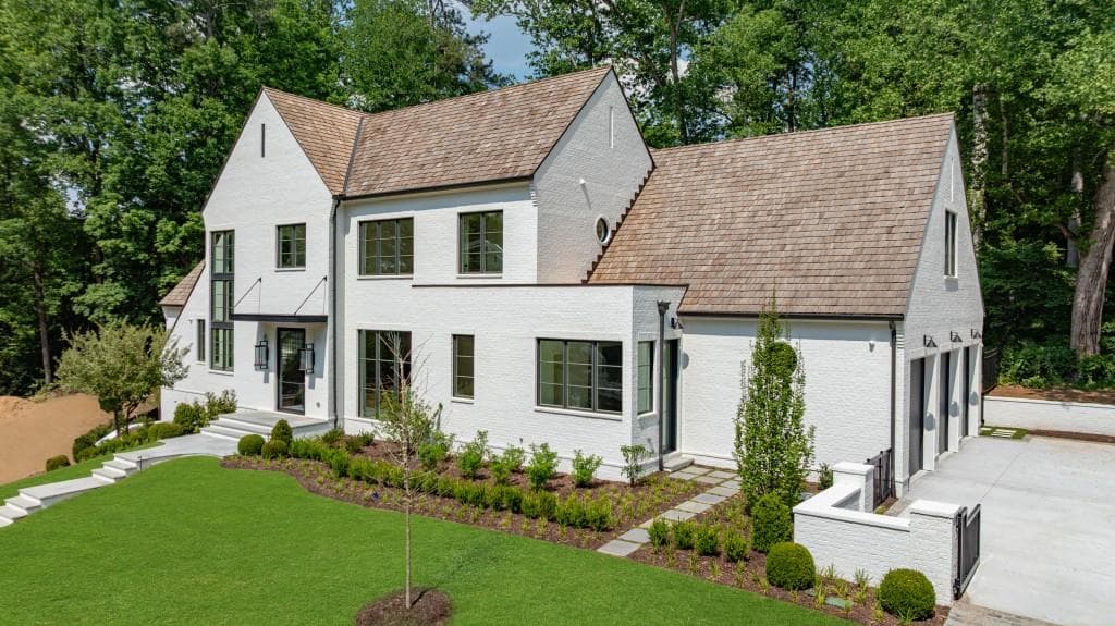 6 bedroom, 9 bathroom, 9,668 sq ft single family residence for sale at 2983 Habersham Court, Atlanta, GA 30305 — photo 8