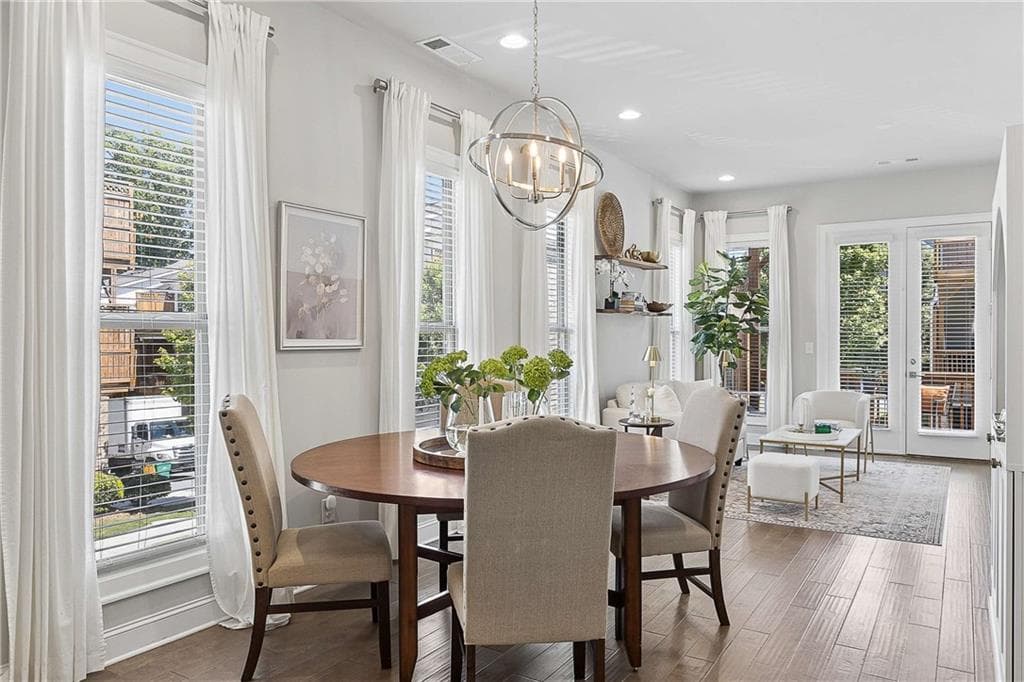 2 bedroom, 4 bathroom, 1,801 sq ft townhouse sold at 4302 Parkside Place, Atlanta, GA 30342