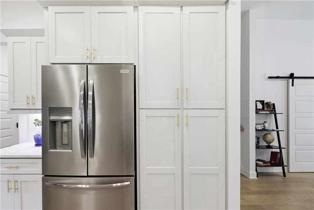 4 bedroom, 4 bathroom, 3,665 sq ft single family residence for sale at 65 Starr Place, Newnan, GA 30263 — photo 6