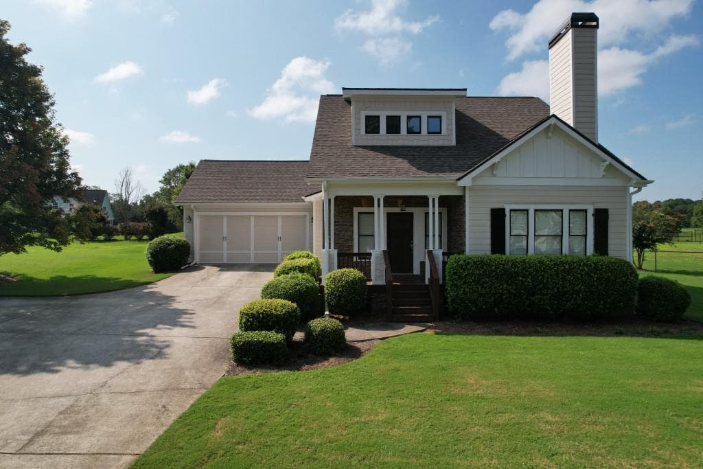 4 bedroom, 3 bathroom, 2,293 sq ft single family residence for sale at 1713 Townside Drive, Bishop, GA 30621 — photo 3