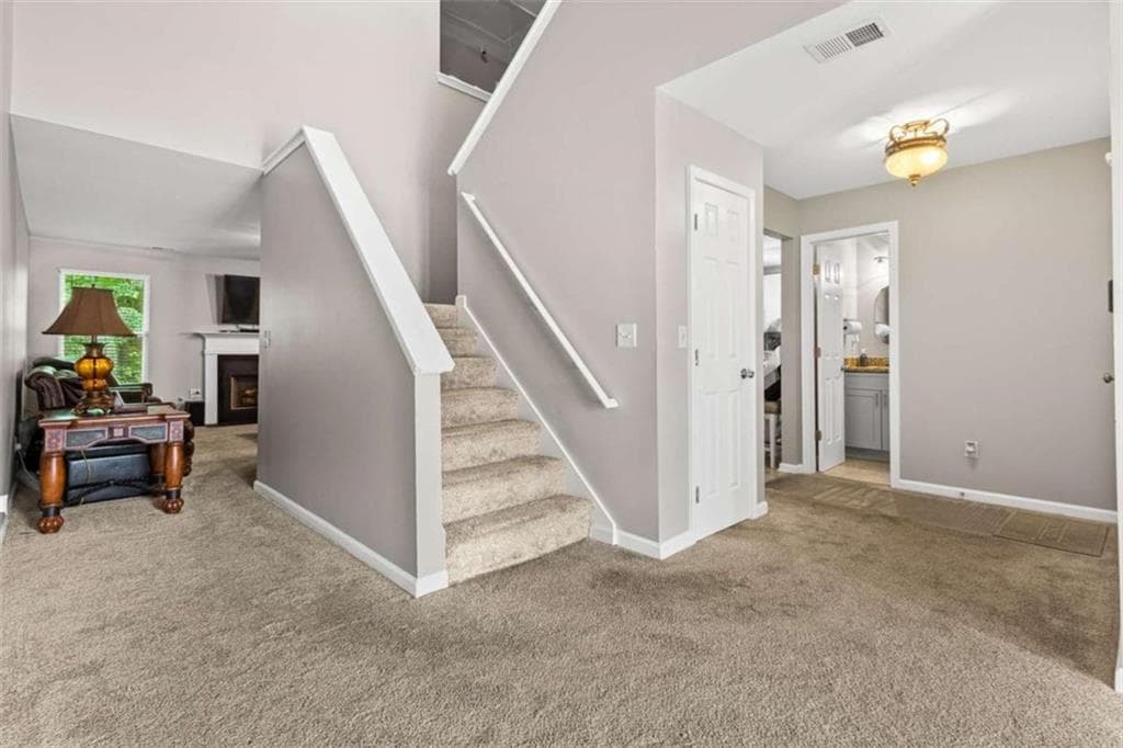 3 bedroom, 4 bathroom, 2,268 sq ft single family residence for rent at 7155 Laurel Creek Drive, Stockbridge, GA 30281 for $2,500 a month — photo 3