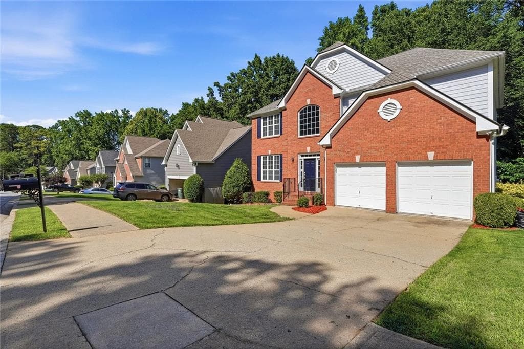 4 bedroom, 3 bathroom, 3,036 sq ft single family residence under contract at 3938 Lullwater Main, Kennesaw, GA 30144 — photo 3