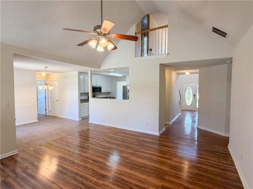 5 bedroom, 2 bathroom, 2,740 sq ft single family residence under contract at 5003 Yankee Doodle Drive, Mcdonough, GA 30252 — photo 8