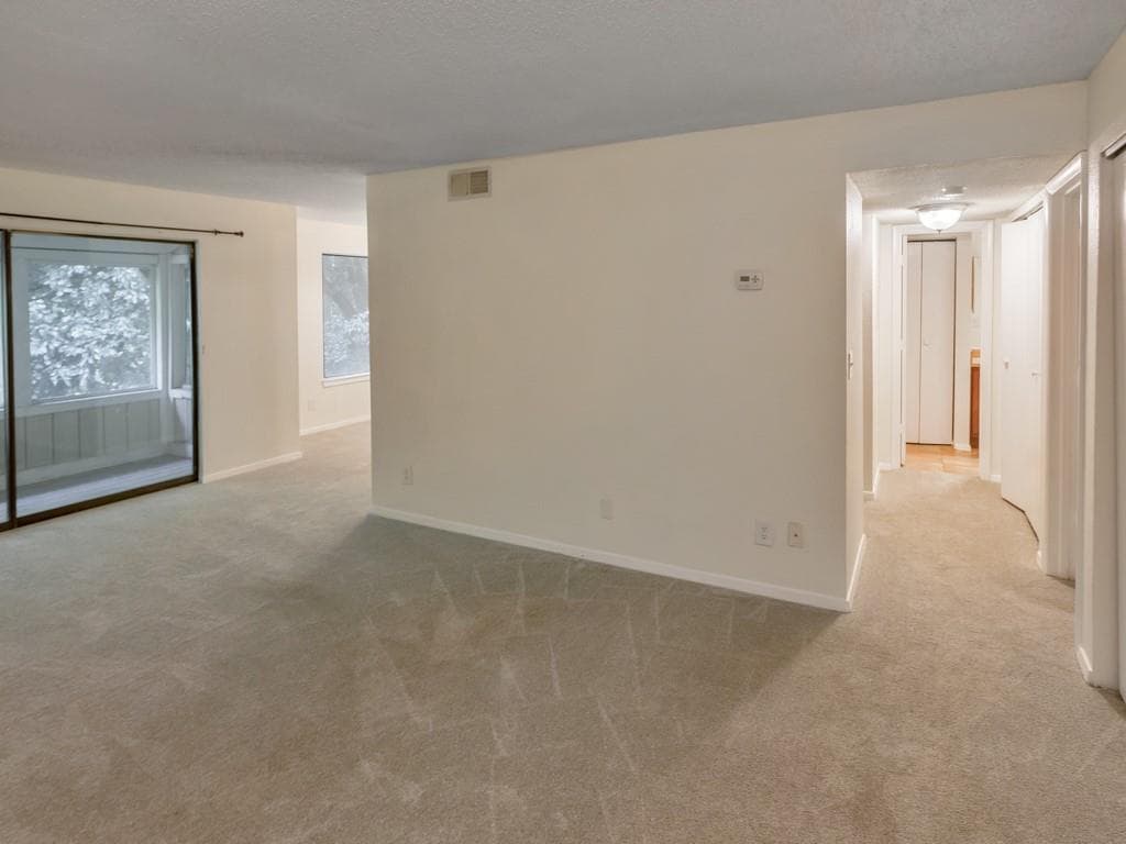 1 bedroom, 1 bathroom, 943 sq ft other for rent at 245 Seasons Parkway, Norcross, GA 30093 for $1,375 a month — photo 7