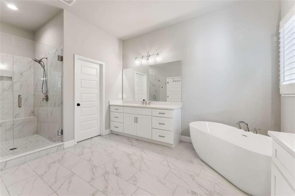 3 bedroom, 3 bathroom, 2,373 sq ft single family residence for sale at 5420 Fishermans Cove, Gainesville, GA 30506 — photo 9