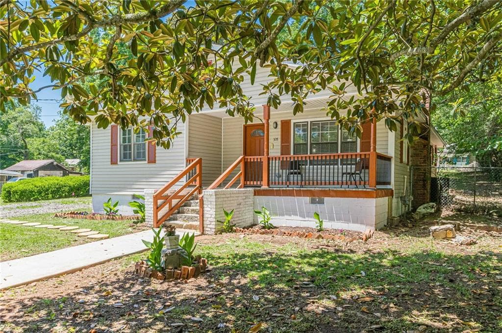 3 bedroom, 2 bathroom, 1,418 sq ft single family residence for sale at 328 Carter Street, Greenville, GA 30222 — photo 7