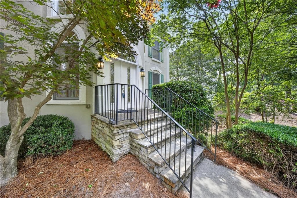 5 bedroom, 3 bathroom, 3,580 sq ft single family residence for sale at 1995 Woods River Lane, Duluth, GA 30097 — photo 5