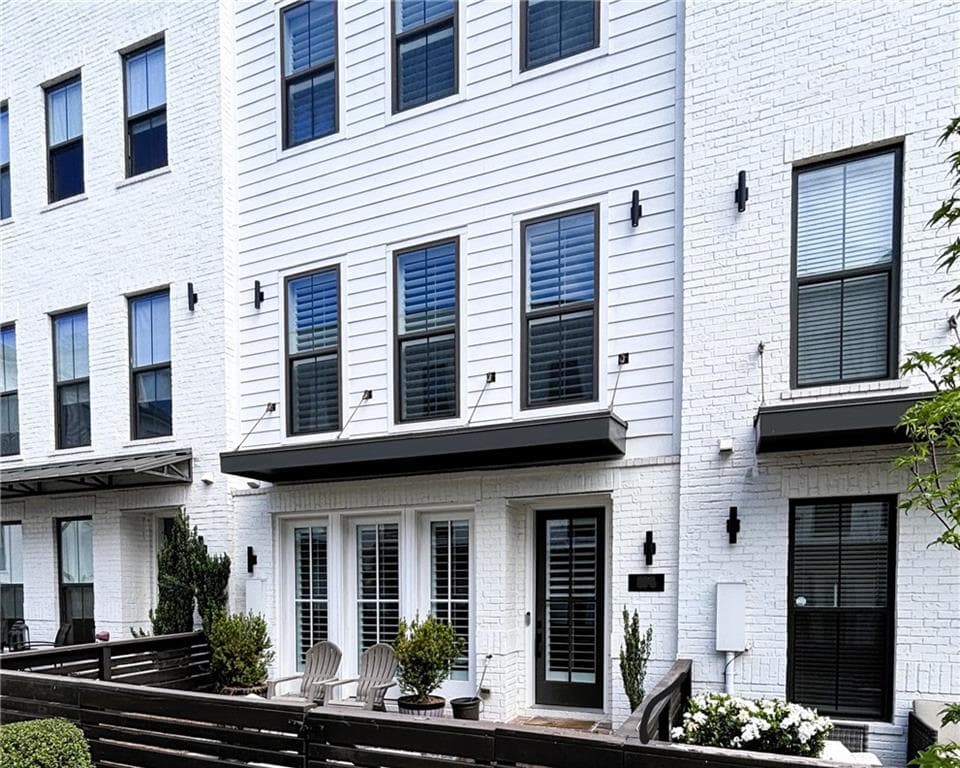 3 bedroom, 4 bathroom, 2,151 sq ft townhouse for sale at 271 Mitchell Lane, Woodstock, GA 30188 — photo 7