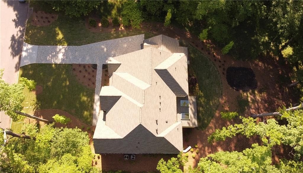 5 bedroom, 7 bathroom, 4,970 sq ft single family residence for sale at 175 Andover, Alpharetta, GA 30009 — photo 9
