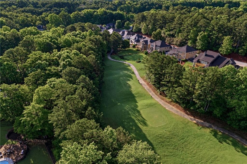 6 bedroom, 4 bathroom, 4,064 sq ft single family residence for sale at 107 Blazing Ridge Way, Acworth, GA 30101 — photo 3