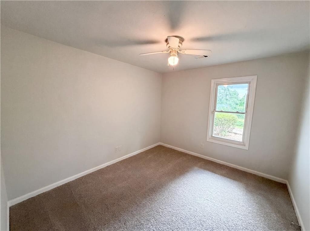 3 bedroom, 2 bathroom, 1,446 sq ft single family residence for sale at 158 Colemans Bluff Drive, Woodstock, GA 30188 — photo 7