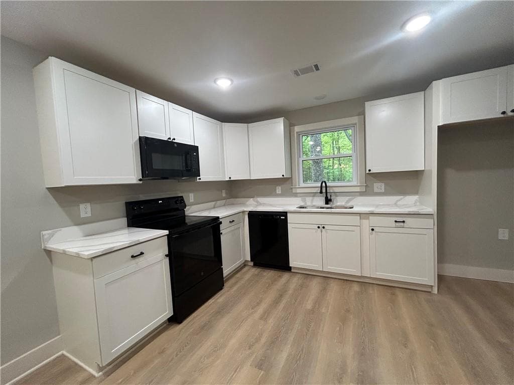3 bedroom, 2 bathroom, 1,500 sq ft single family residence for sale at 114 Liberty Lane, Bremen, GA 30110 — photo 6