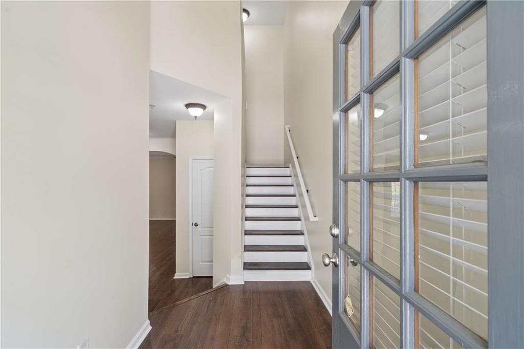 3 bedroom, 3 bathroom, 1,937 sq ft townhouse for sale at 1075 Brownstone Drive 23, Marietta, GA 30008 — photo 5