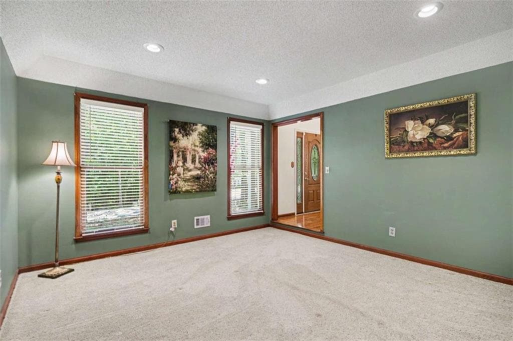4 bedroom, 4 bathroom, 3,142 sq ft single family residence for sale at 115 Majesty Lane, Fayetteville, GA 30215 — photo 6