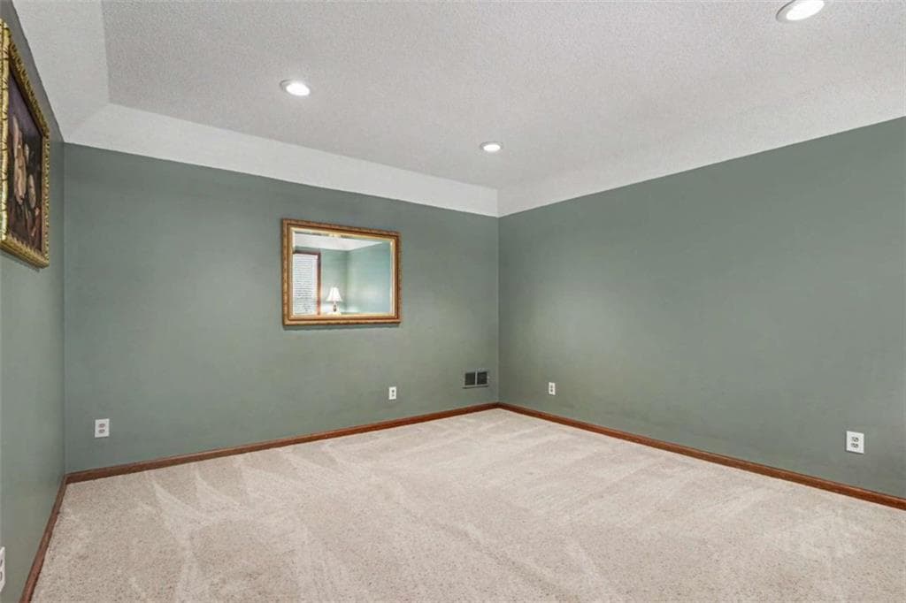 4 bedroom, 4 bathroom, 3,142 sq ft single family residence for sale at 115 Majesty Lane, Fayetteville, GA 30215 — photo 7