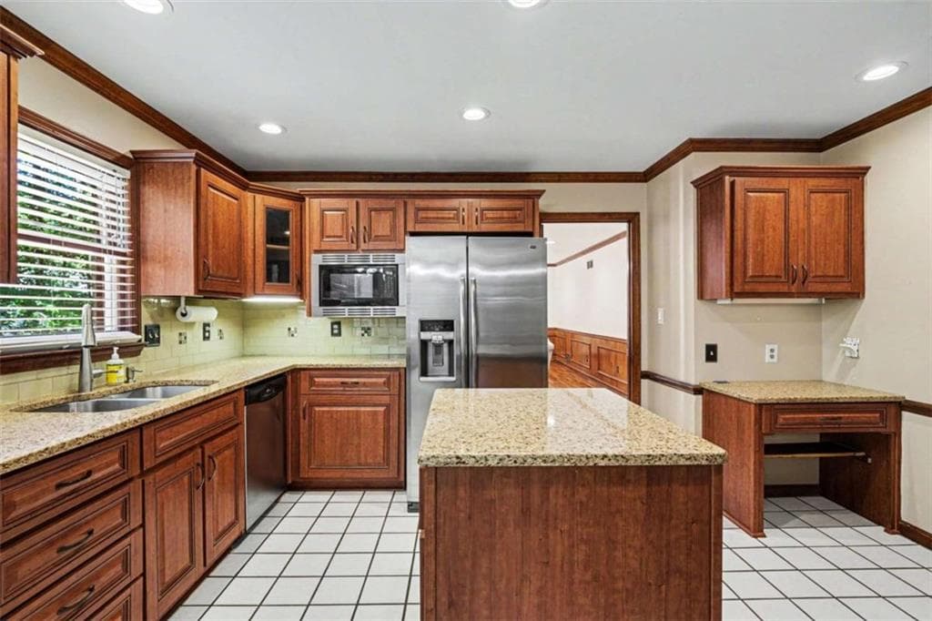 4 bedroom, 4 bathroom, 3,142 sq ft single family residence for sale at 115 Majesty Lane, Fayetteville, GA 30215 — photo 10