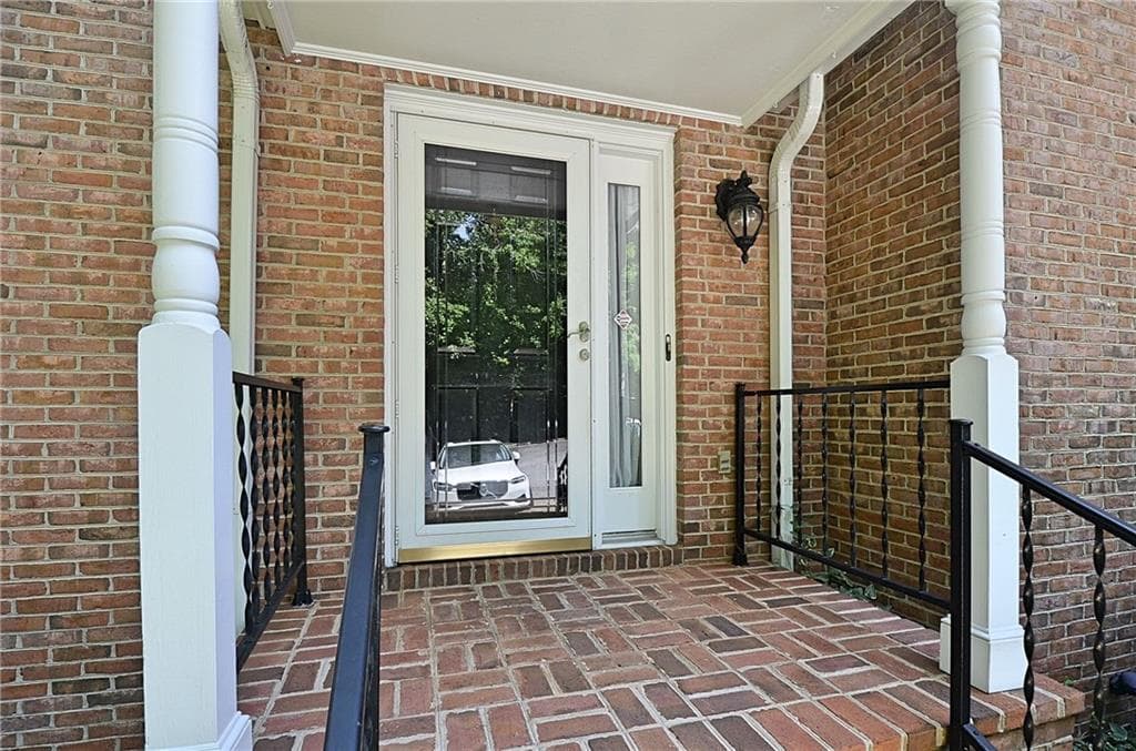 3 bedroom, 4 bathroom, 2,982 sq ft condominium under contract at 304 Wood Lake Drive, Athens, GA 30606 — photo 3
