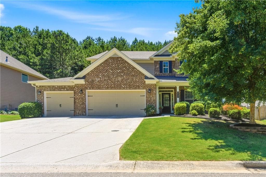 4 bedroom, 3 bathroom, 2,968 sq ft single family residence for sale at 3735 Grandview Manor Drive, Cumming, GA 30028