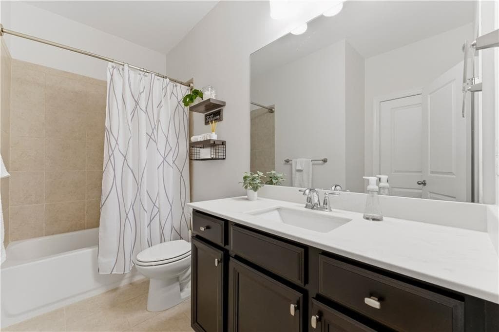 4 bedroom, 3 bathroom, 2,968 sq ft single family residence for sale at 3735 Grandview Manor Drive, Cumming, GA 30028 — photo 8