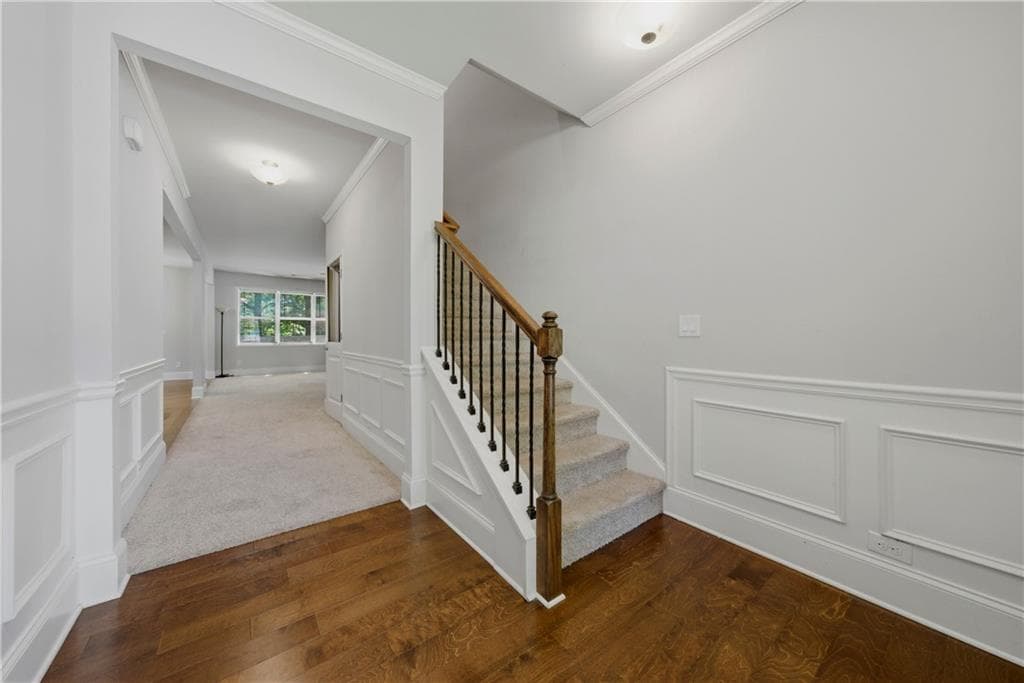5 bedroom, 3 bathroom, 3,197 sq ft single family residence under contract at 1001 Creekhead Drive, Villa Rica, GA 30180 — photo 2