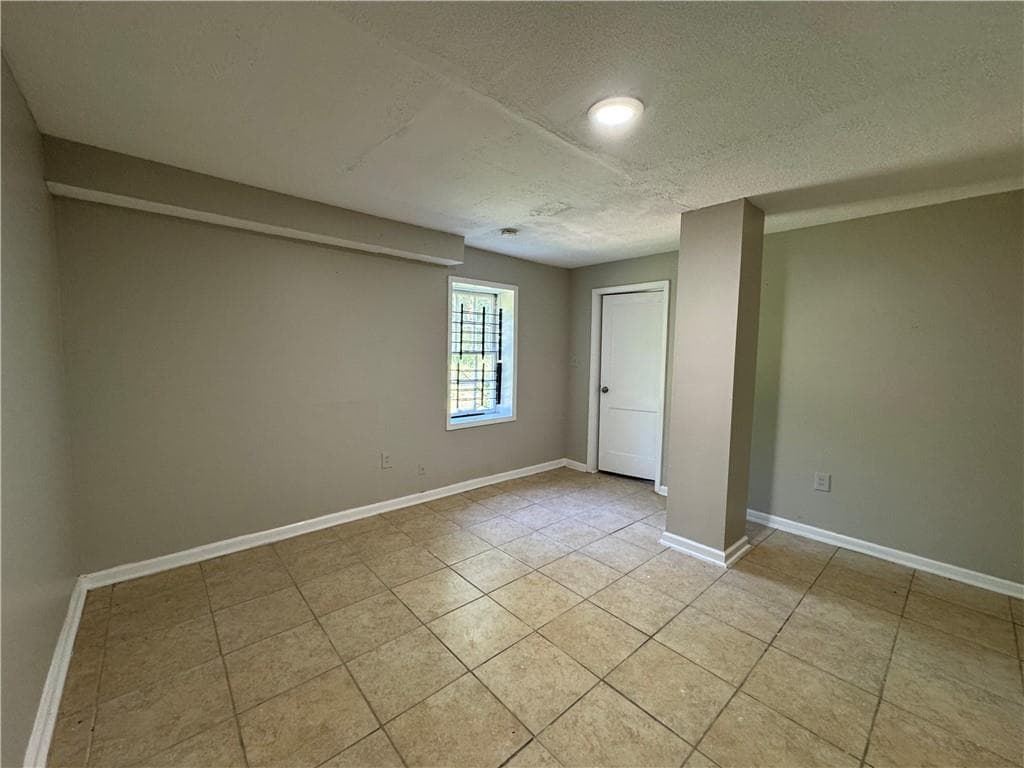 4 bedroom, 2 bathroom single family residence for rent at 1580 Childress Drive, Atlanta, GA 30311 for $2,250 a month — photo 8