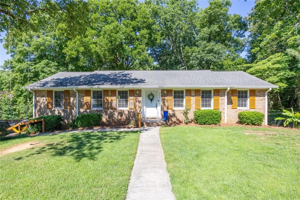 5 bedroom, 3 bathroom, 2,540 sq ft single family residence for sale at 114 Margo Trail, Rome, GA 30161 — photo 1 of 40