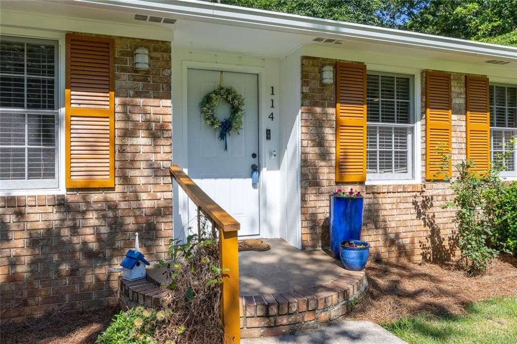 5 bedroom, 3 bathroom, 2,540 sq ft single family residence for sale at 114 Margo Trail, Rome, GA 30161 — photo 3