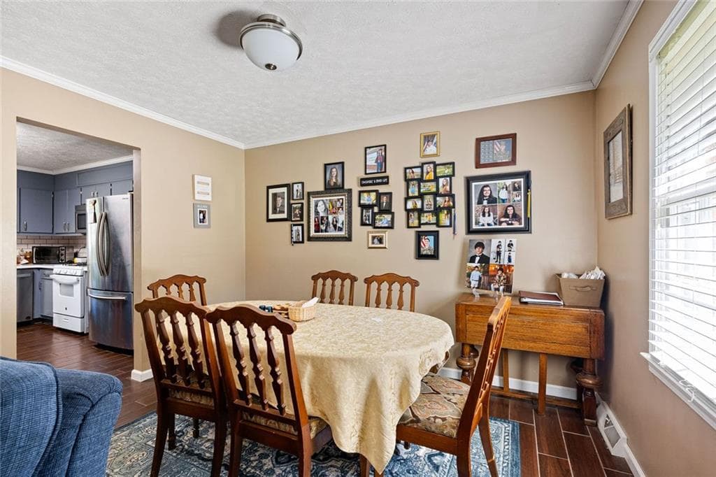 5 bedroom, 3 bathroom, 2,540 sq ft single family residence for sale at 114 Margo Trail, Rome, GA 30161 — photo 9