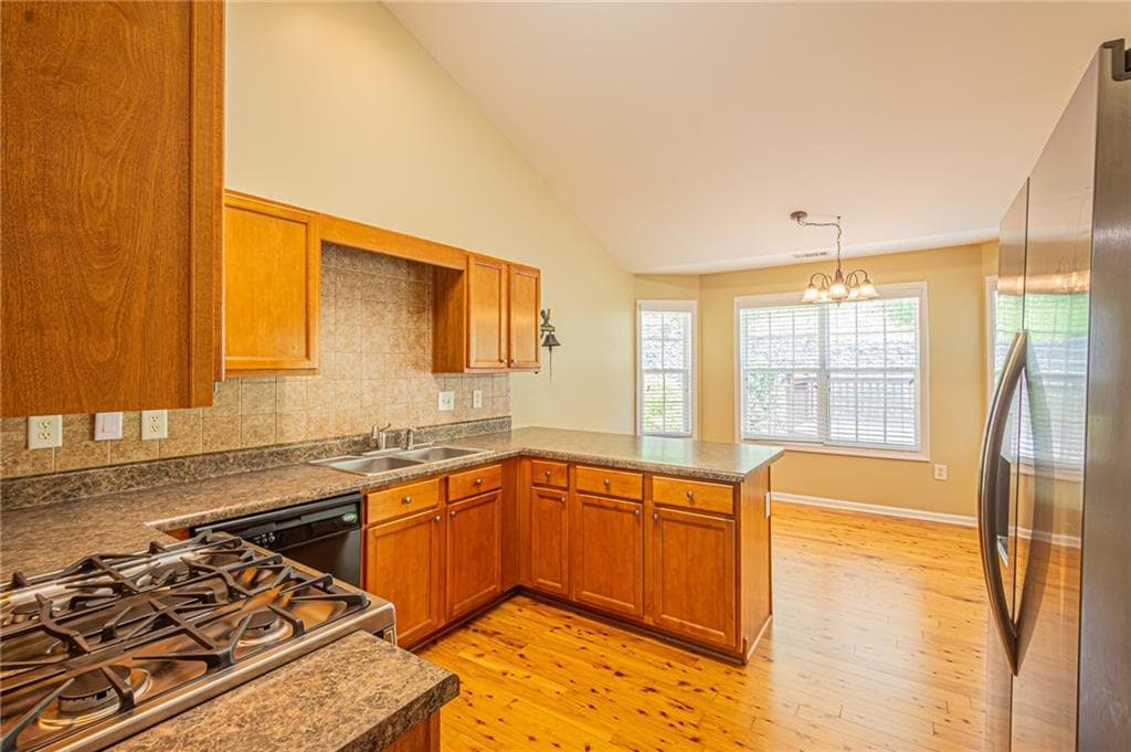 3 bedroom, 2 bathroom, 2,074 sq ft single family residence for sale at 67 Nashport Lane, Dawsonville, GA 30534 — photo 4
