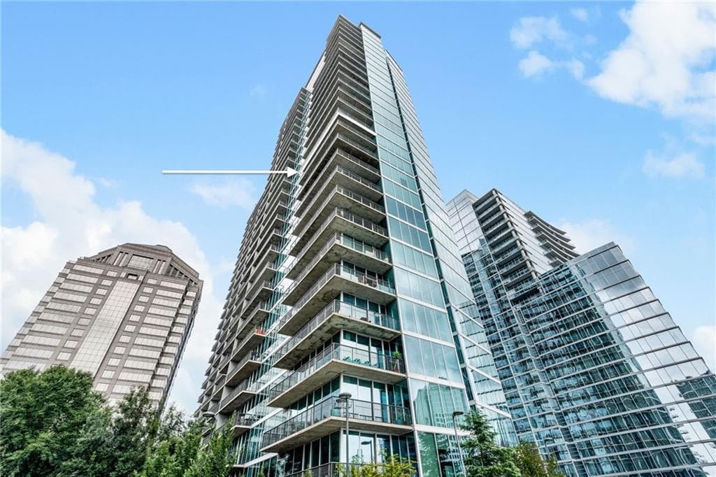 2 bedroom, 3 bathroom, 1,563 sq ft condominium sold at 1080 Peachtree Street 2111, Atlanta, GA 30309