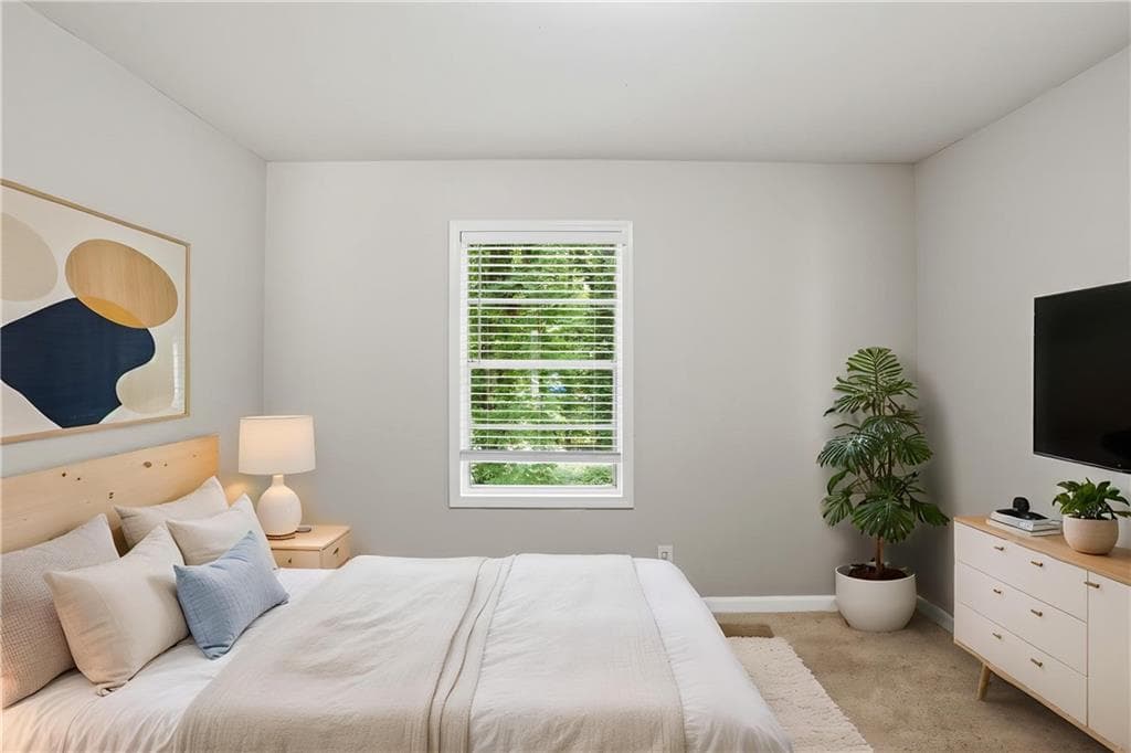3 bedroom, 1 bathroom, 925 sq ft single family residence for sale at 830 Mercury Drive, Atlanta, GA 30331 — photo 5