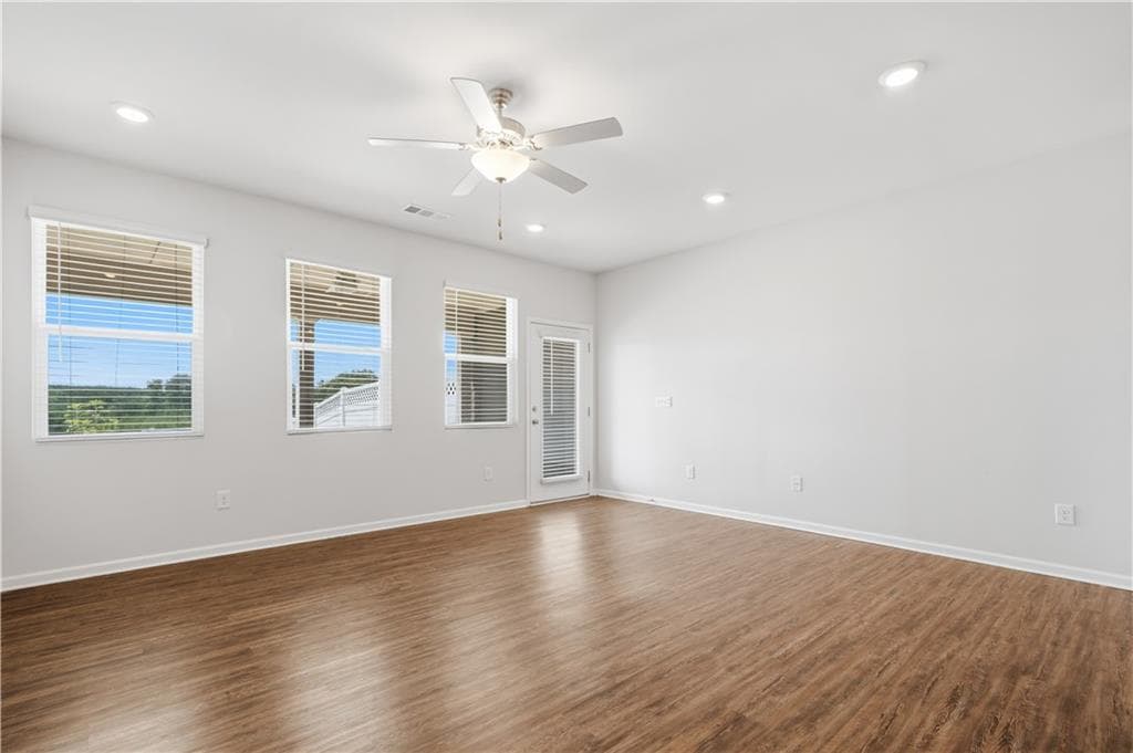 2 bedroom, 2 bathroom, 1,357 sq ft single family residence under contract at 39 Piedmont View Lane, Jasper, GA 30143 — photo 9