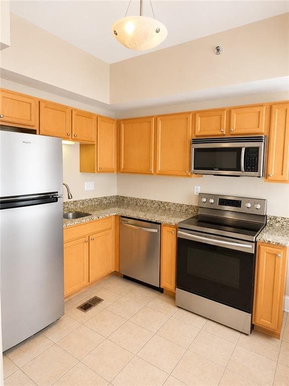 2 bedroom, 3 bathroom, 1,277 sq ft condominium for rent at 2855 Peachtree Road 101, Atlanta, GA 30305 for $1,800 a month — photo 9