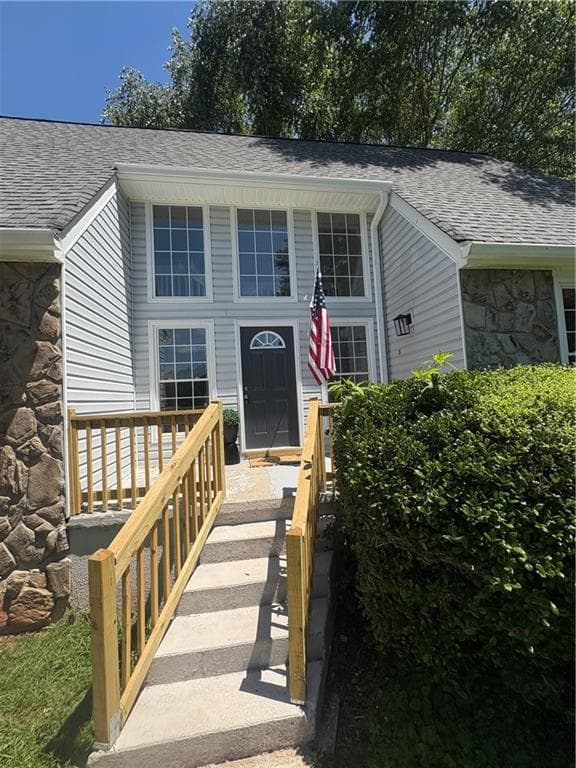 3 bedroom, 3 bathroom, 2,084 sq ft single family residence for sale at 6762 Oakland Drive, Douglasville, GA 30135 — photo 4
