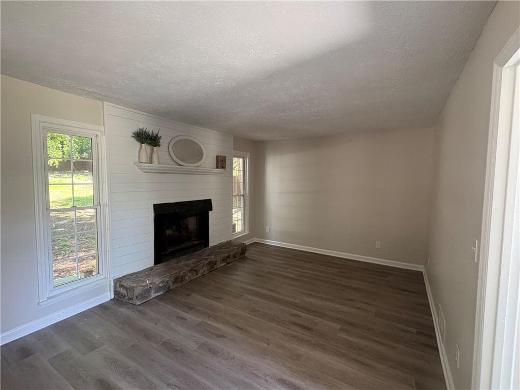 3 bedroom, 3 bathroom, 2,084 sq ft single family residence for sale at 6762 Oakland Drive, Douglasville, GA 30135 — photo 9
