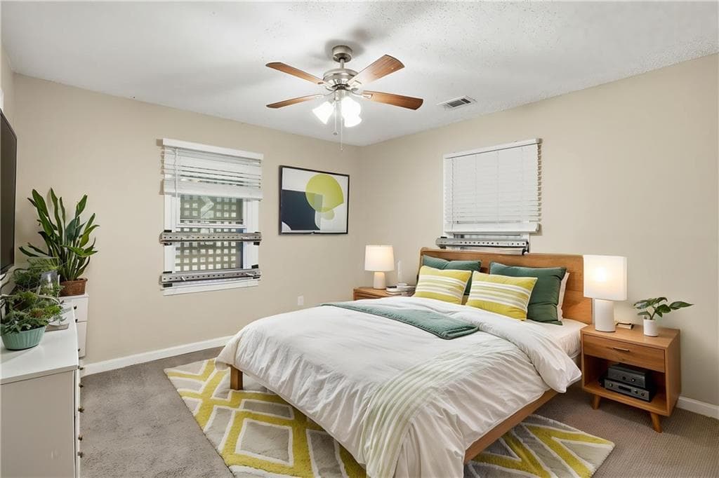 3 bedroom, 2 bathroom, 925 sq ft single family residence for sale at 914 Mercury Drive, Atlanta, GA 30331 — photo 6