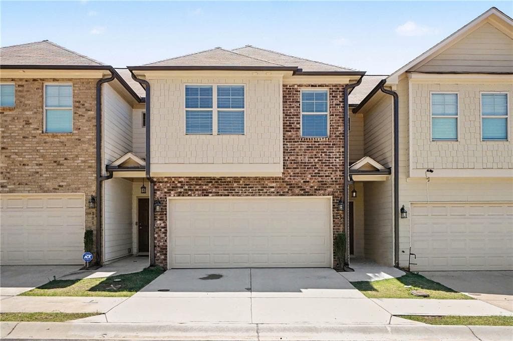 3 bedroom, 3 bathroom, 1,732 sq ft townhouse for sale at 181 Dewey Road, Lilburn, GA 30047 — photo 1 of 28
