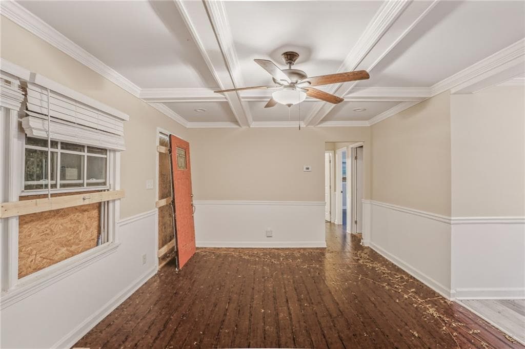 3 bedroom, 1 bathroom, 1,066 sq ft single family residence for sale at 230 Argus Circle, Atlanta, GA 30331 — photo 7