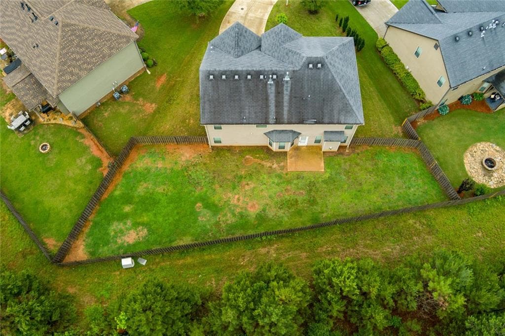 5 bedroom, 3 bathroom, 3,029 sq ft single family residence under contract at 6025 Andrew Way, Cumming, GA 30041 — photo 9