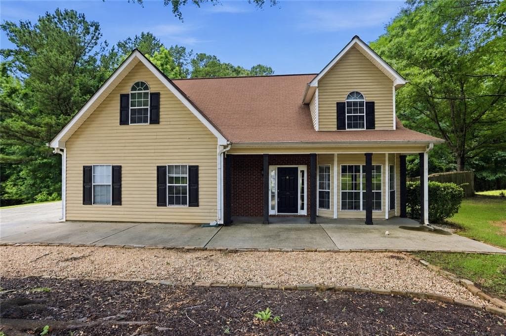 3 bedroom, 3 bathroom, 2,626 sq ft single family residence for sale at 200 Kripple Kreek Drive, Sharpsburg, GA 30277