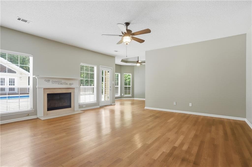 3 bedroom, 3 bathroom, 2,626 sq ft single family residence for sale at 200 Kripple Kreek Drive, Sharpsburg, GA 30277 — photo 3