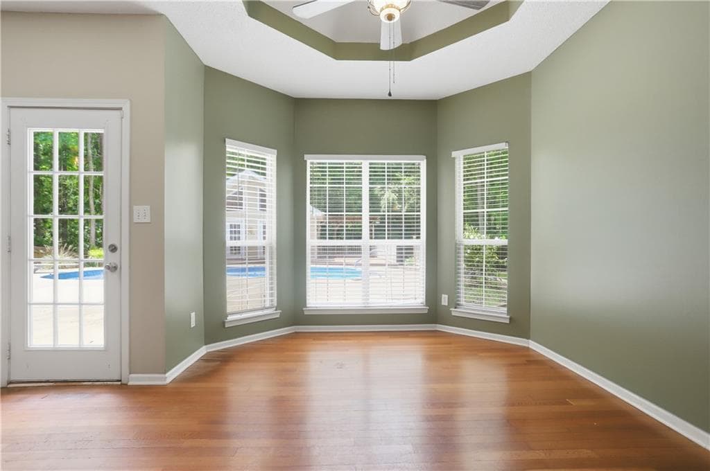 3 bedroom, 3 bathroom, 2,626 sq ft single family residence for sale at 200 Kripple Kreek Drive, Sharpsburg, GA 30277 — photo 10