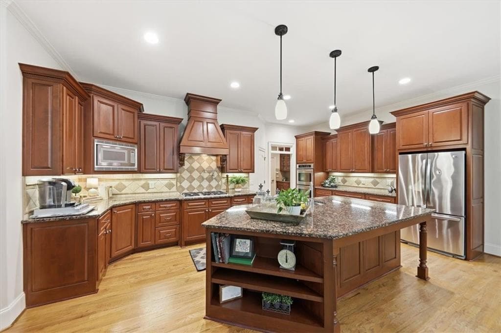 5 bedroom, 6 bathroom, 6,764 sq ft single family residence for sale at 5118 Deer Creek Court, Flowery Branch, GA 30542 — photo 4