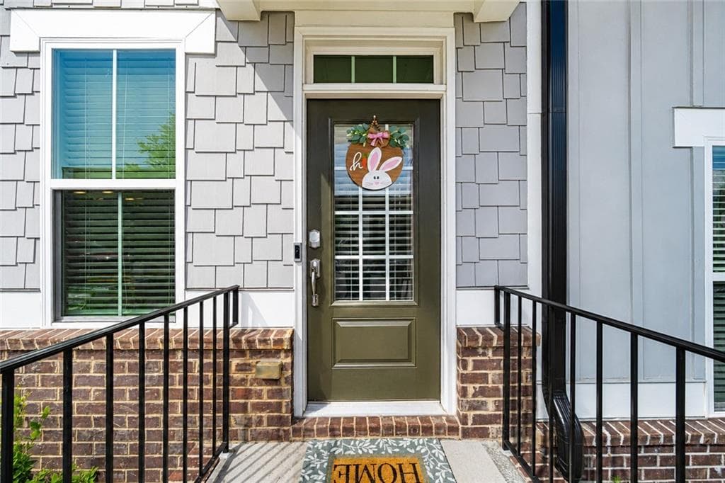 4 bedroom, 4 bathroom, 2,316 sq ft townhouse for sale at 2679 Richmond Row Drive, Suwanee, GA 30024 — photo 2