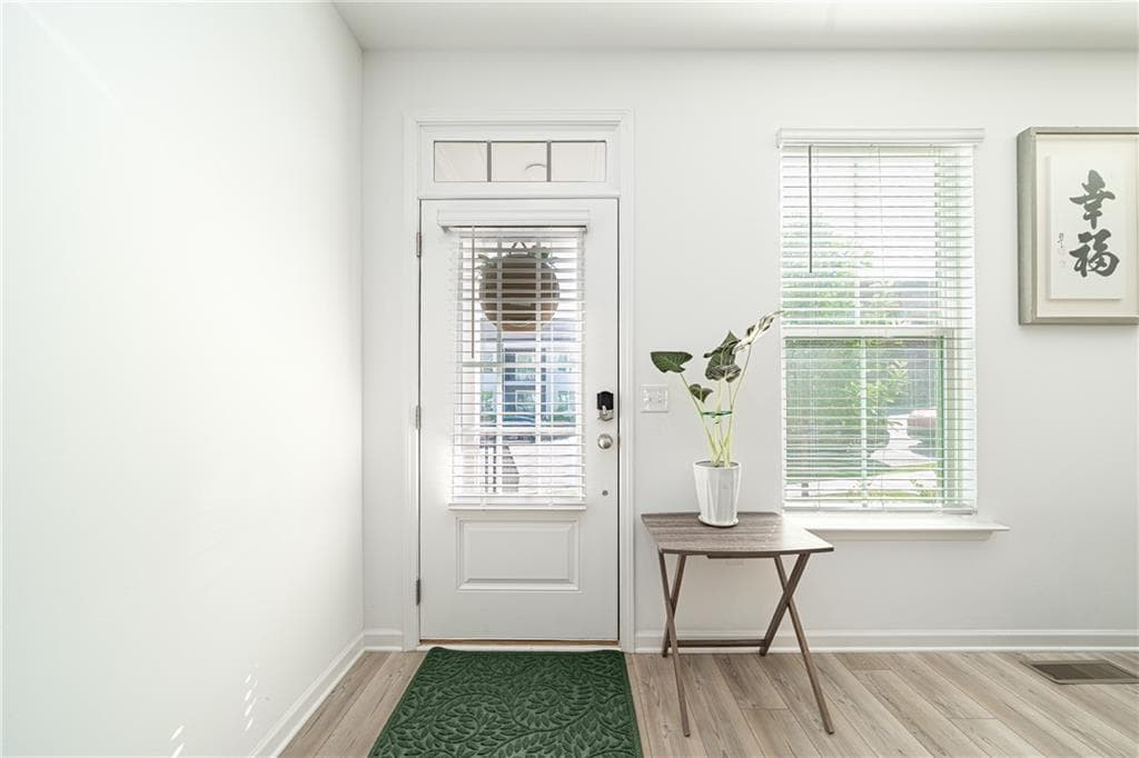 4 bedroom, 4 bathroom, 2,316 sq ft townhouse for sale at 2679 Richmond Row Drive, Suwanee, GA 30024 — photo 3