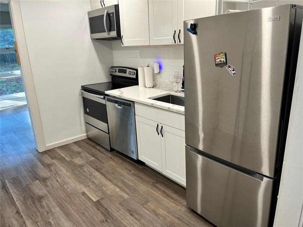 3 bedroom, 2 bathroom, 1,385 sq ft single family residence for sale at 307 Cherokee Drive, Warner Robins, GA 31093 — photo 10